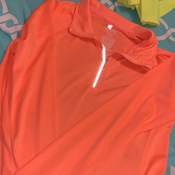 Danskin Now Other - Pull over/ Long Sleeve shirt